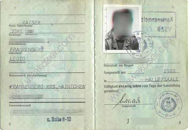 Personalausweis der DDR - innen